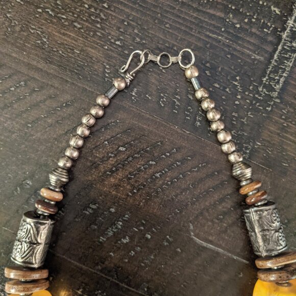 Vintage Amber Resin Wood Beaded Statement Necklace Boho Tribal Jewelry Chunky - Picture 4 of 6
